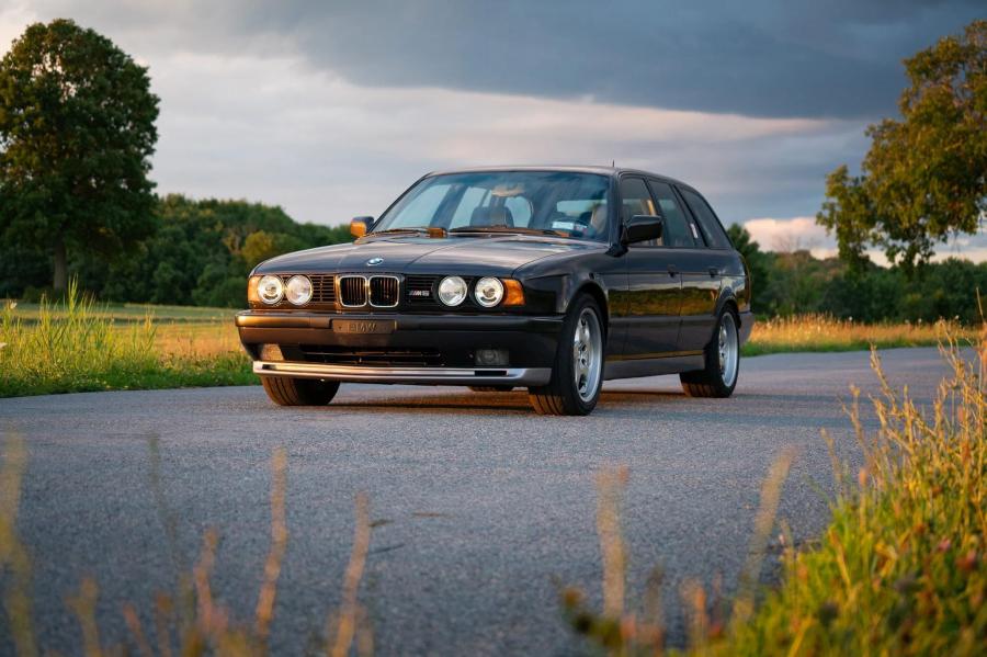  BMW M5 Touring (E34) 1992 года  (EU) (фото 9 из 94)
